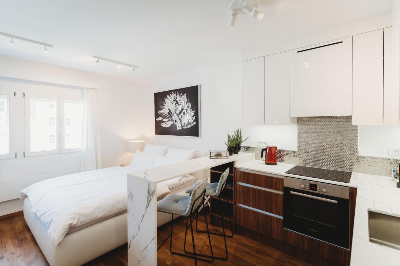 Romantic Jump Overlooking River, Free Parking Apartment Ljubljana