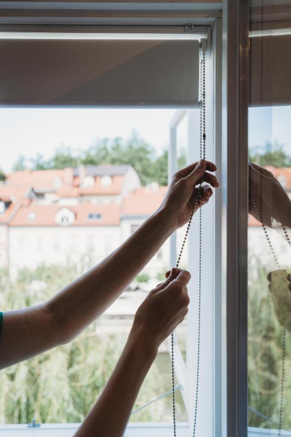 Apartment Romantic Jump Overlooking River, Free Parking Ljubljana